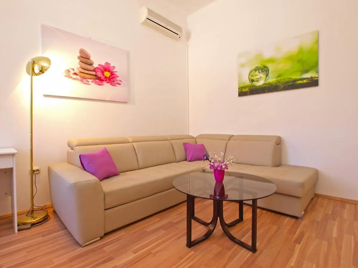 Apartment By The Sea Rabac 1093